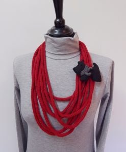 Wool Necklace - Cute Dog